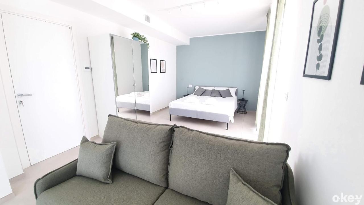 Villa Mediterranea Apartments - Seaview, Pool & Garden Bari Eksteriør bilde
