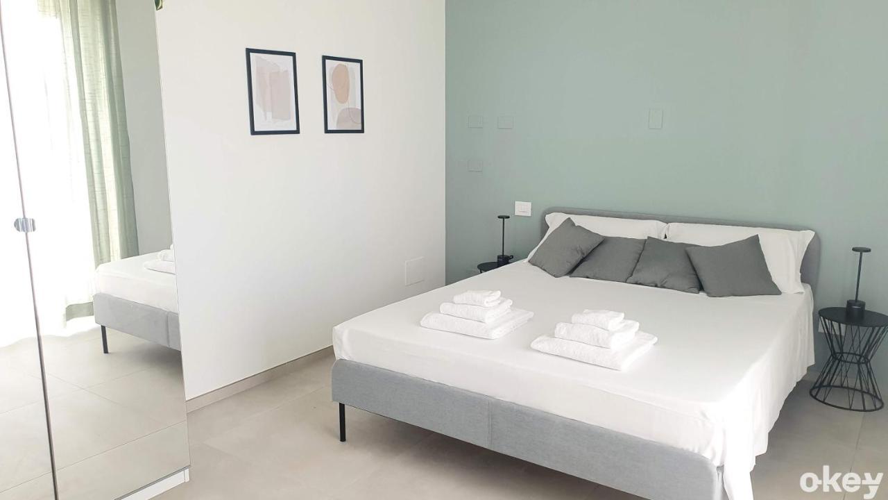 Villa Mediterranea Apartments - Seaview, Pool & Garden Bari Eksteriør bilde