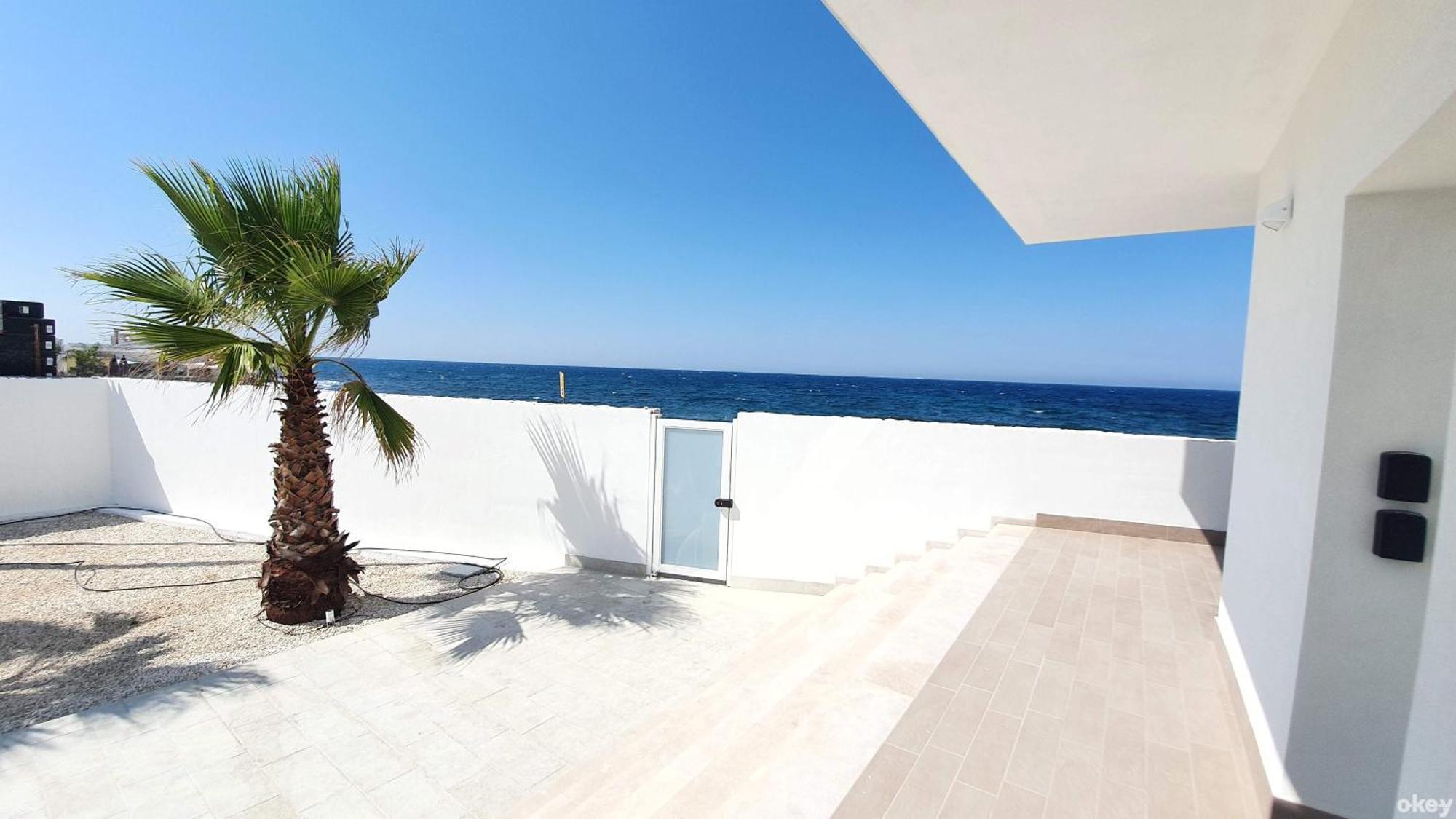 Villa Mediterranea Apartments - Seaview, Pool & Garden Bari Eksteriør bilde