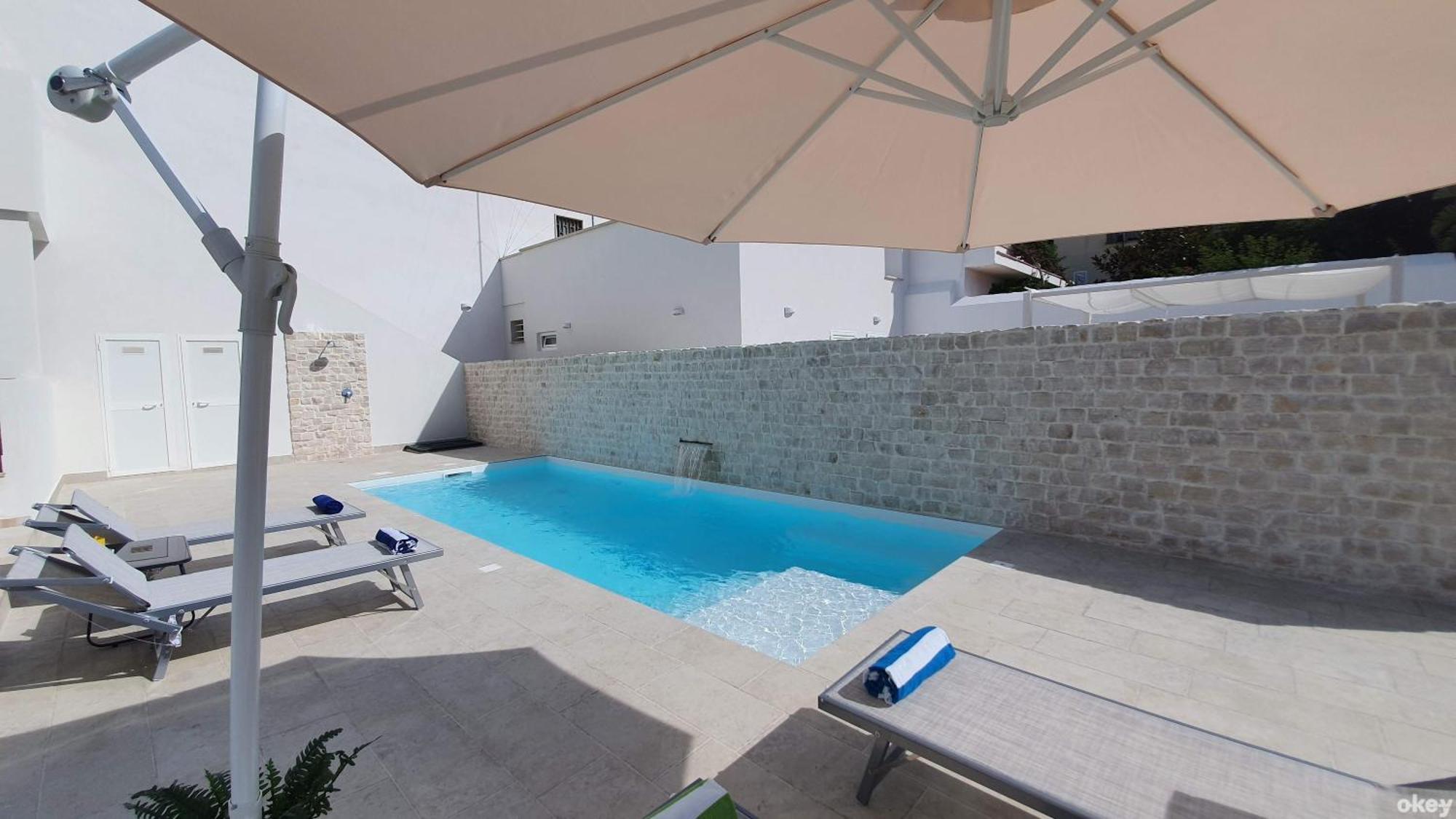 Villa Mediterranea Apartments - Seaview, Pool & Garden Bari Eksteriør bilde