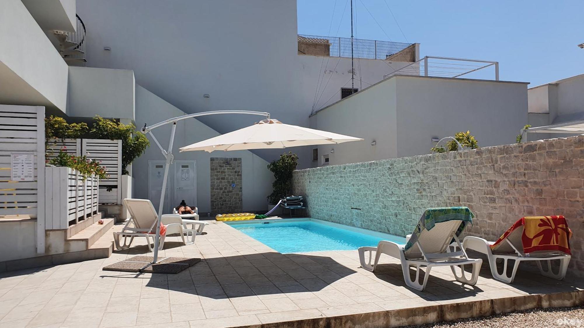 Villa Mediterranea Apartments - Seaview, Pool & Garden Bari Eksteriør bilde